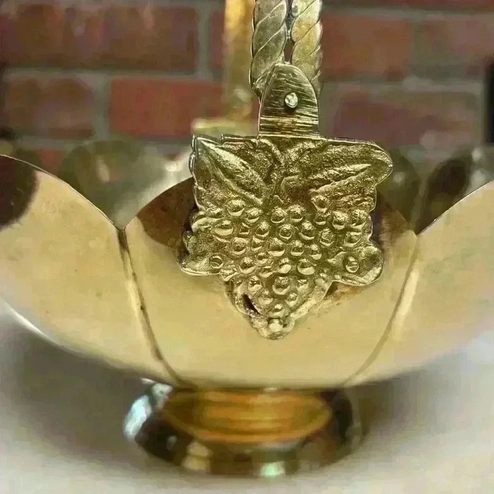 Vintage Tulip Bowl Scalloped Design W/Movable Handle '70's Grapes..Braided Rope